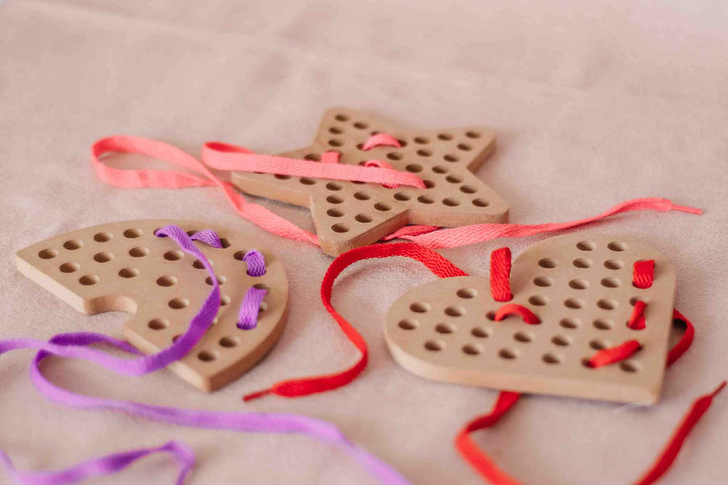 Lacing Toy \ Rainbow